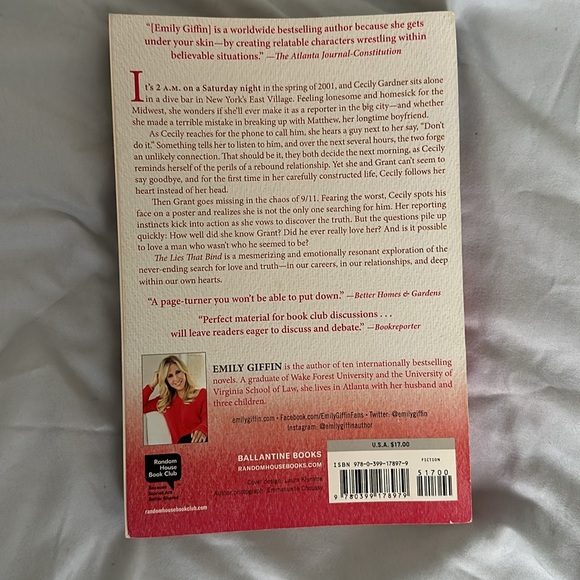The Lies That Bind by Emily Giffin Book - Picture 2 of 4